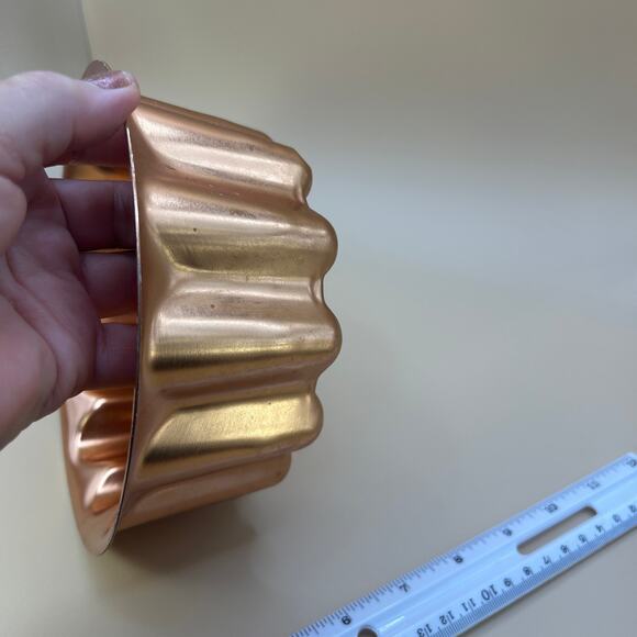 Vintage Mirro Copper Tone Aluminum Jello Cake Mold 6" Diameter Wall Decor - Picture 4 of 10